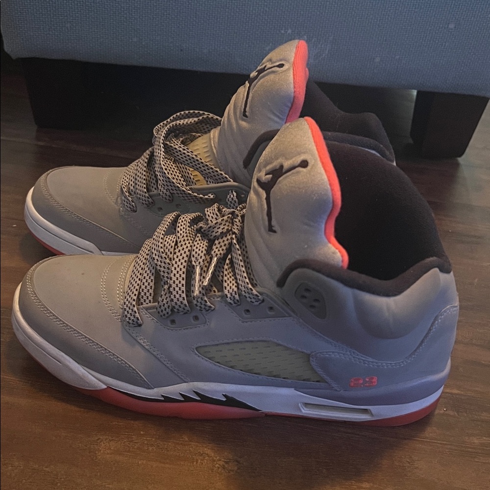 Jordan Men's Sneakers in Gray with Red Highlights